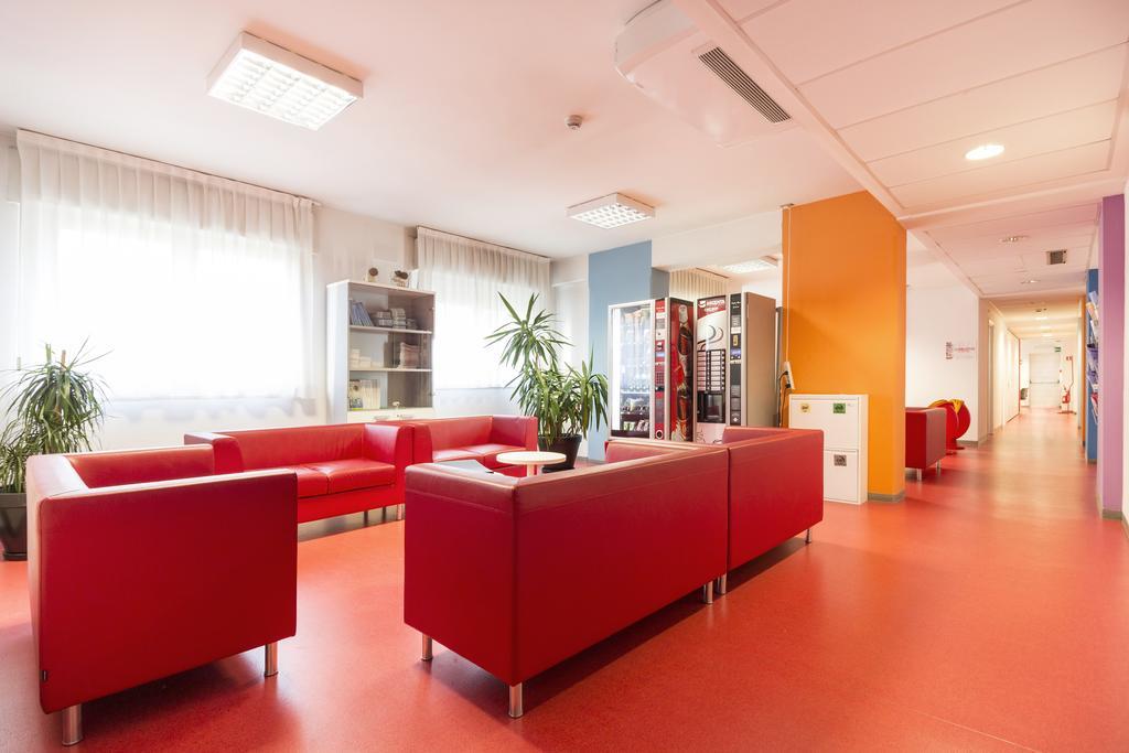 Hotel Sharing Turin Exteriör bild
